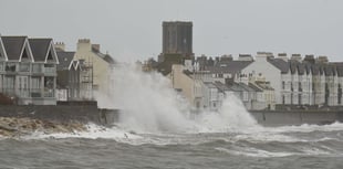 Met Office issue weather alert as strong winds and tides to hit coasts