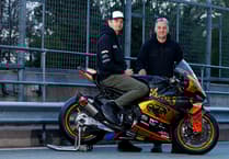 Conor Cummins signs with Bathams for Isle of Man TT 2026