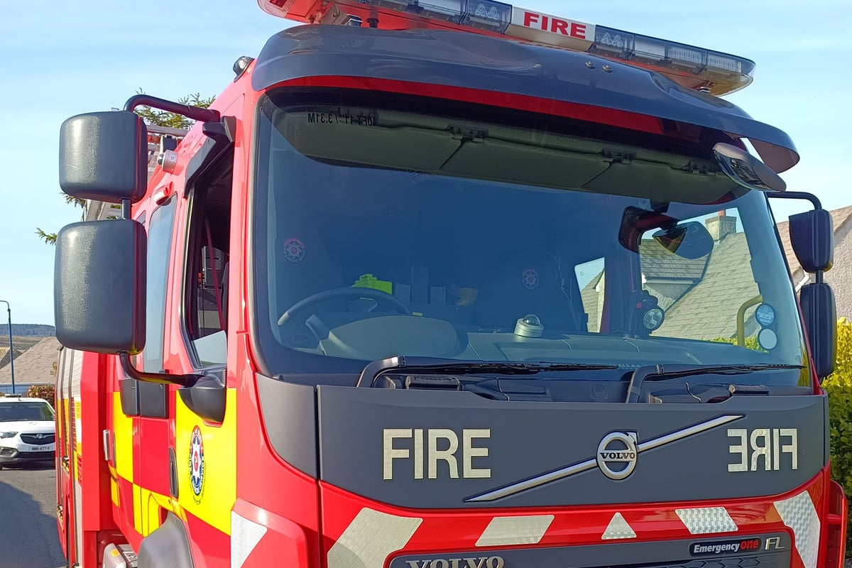 Fire crews tackle shed blaze in Port Erin
