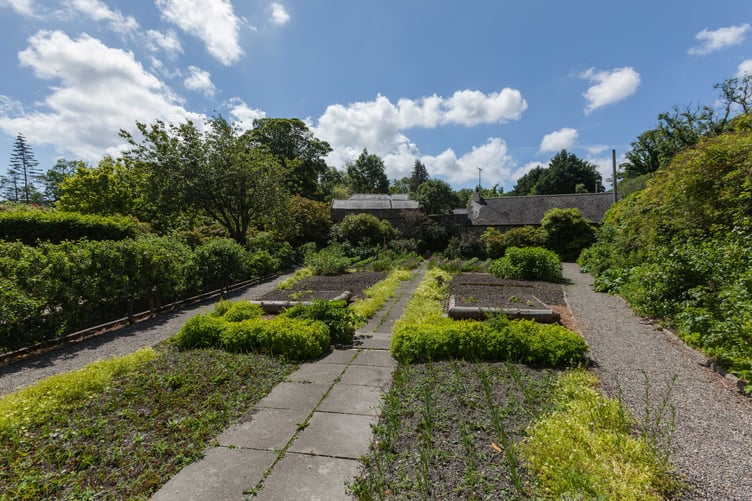 Milntown gardens