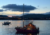 Port St Mary lifeboat rescues yacht with broken gearbox south of Calf of Man