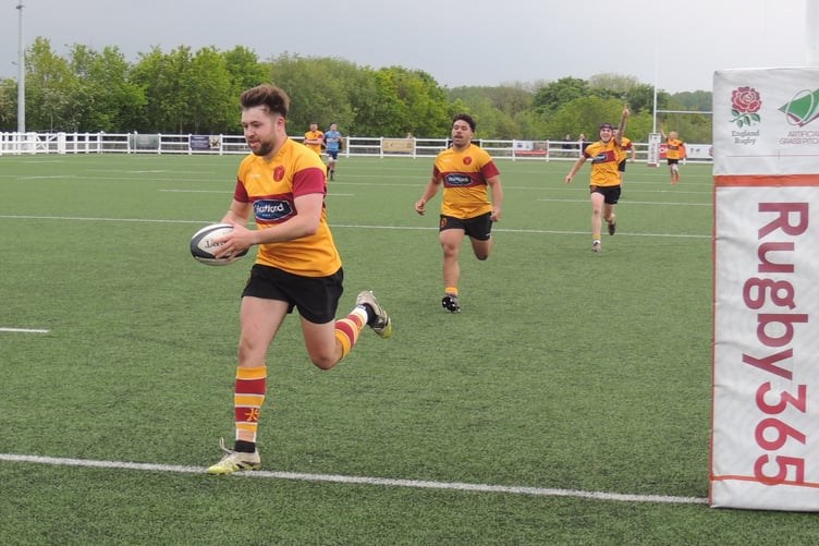 Matty Wood runs in unopposed to score a try in the weekend's Cheshire Vase final (Photo: Tony Wilson-Spratt)