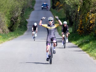 Alec Sorby sprints to victory in Tour of the Middle