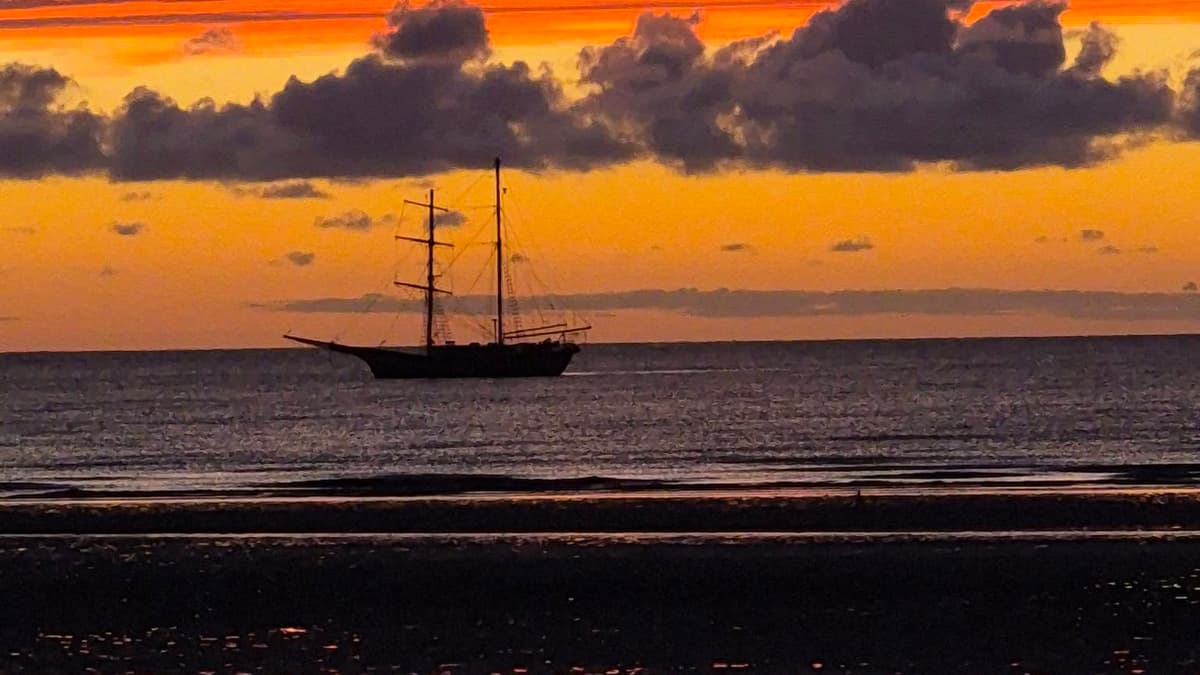 Tall ship stranded on Ramsey beach finally back out at sea | iomtoday.co.im