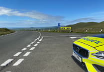 Cyclists arrested after entering banned Isle of Man TT route