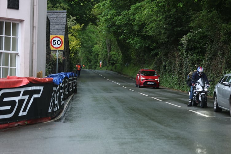 Wet roads at Ballacraine