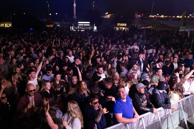 The night time crowd at Bushy's bring the energy