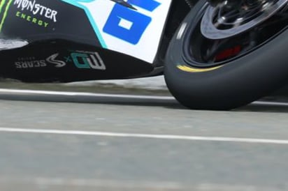 Michael Dunlop en route to claiming his ninth Supersport TT victory in a row - and 34th overall - during Tuesday afternoon's three-lapper. Full report, reaction, results and photos in TT News - free inside this paper between pages 21 and 36 (Photo: CJS Photography)