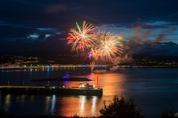 For around 15 minutes, bursts of colour exploded across the sky above Douglas Bay (Photo: Sue Jones)