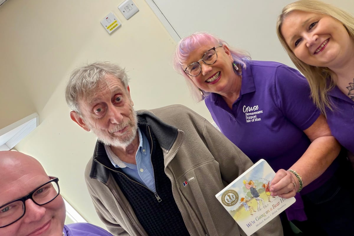 Michael Rosen's Isle of Man show helps raise money for island charity