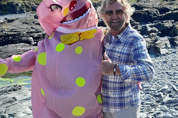 Mr Blobby and Noel Edmonds at the Calf of Man (Photo: Port St Mary Calf Of Man Boat)