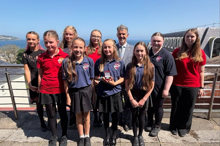 Ny Claaseyryn Twoaie received the award for Outstanding Contribution to Manx Culture by a Group of Young People Under 25 for their work promoting Manx culture on and off the Island.