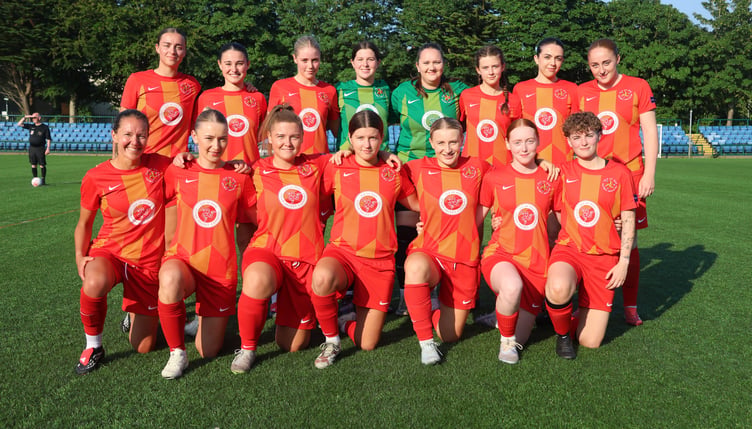 The Isle of Man women's team that brushed aside Ynys Mon 6-0 on Friday at the Bowl (Photo: Paul Hatton)
