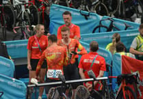 Commonwealth Games 2026: Isle of Man duo through to points race final