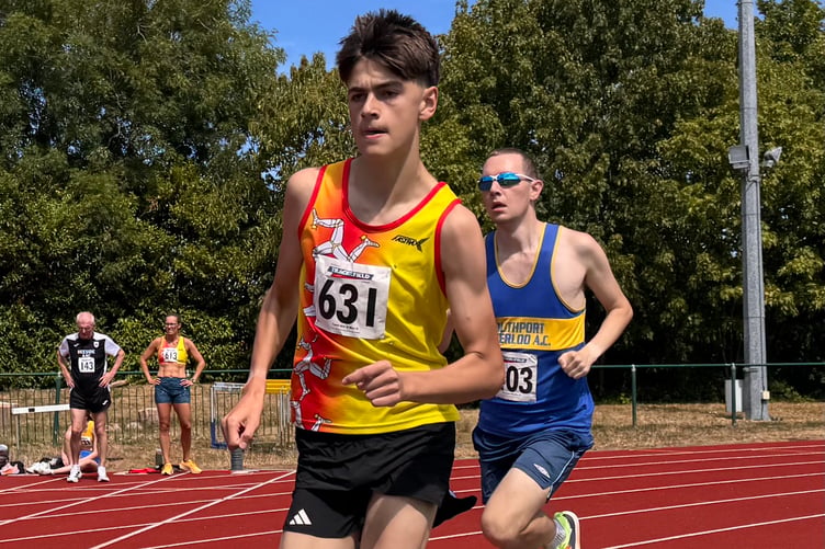 Max Hammal recorded a new personal best in the 800m race (Photo: Steve Partington)