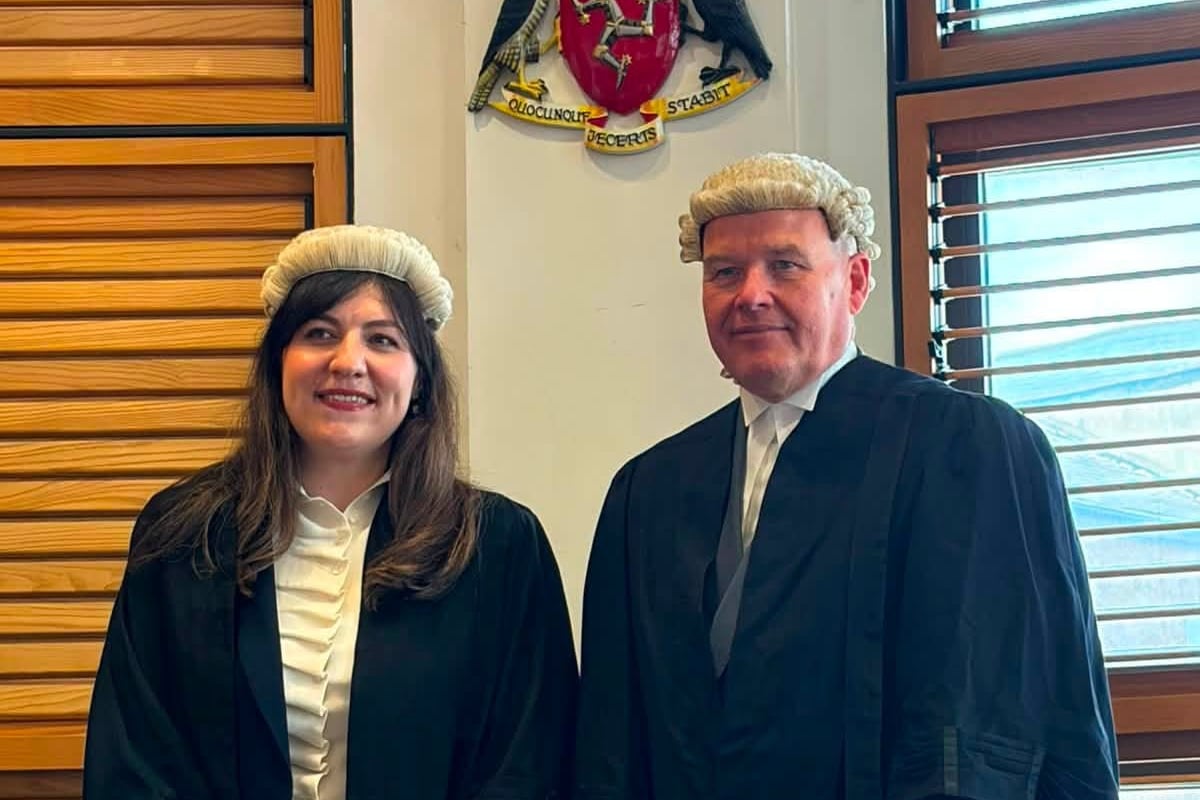 Lawyer becomes dual-qualified after being called to Manx Bar