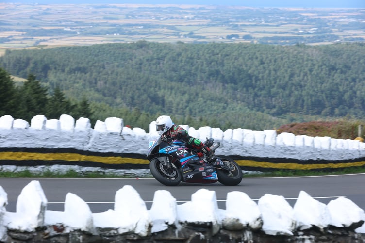 Johnny Stewart on his way to Manx Grand Prix Supersport victory