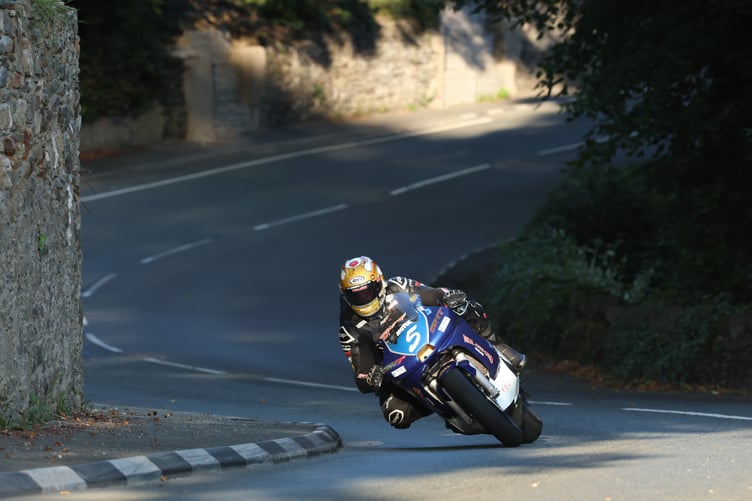 Rob Hodson on his way to victory in the inaugural Junior 600 Classic TT (Photo: Callum Staley/CJS Photography)