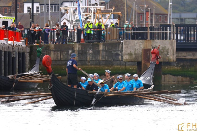Hello Sailors! (Photo: Frazer Hemming-Allen of FHA Photography)
