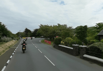 Updates as Police shut road following early morning crash