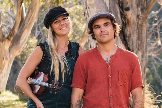 Folk-rock-roots duo JC and the Tree