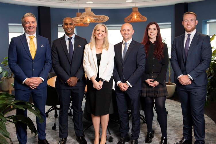 (Left to right) Jamie Lang, Yash Naidoo, Allie Kirk,
Graeme Sullivan, Rebecca Fowler and Sam Curl