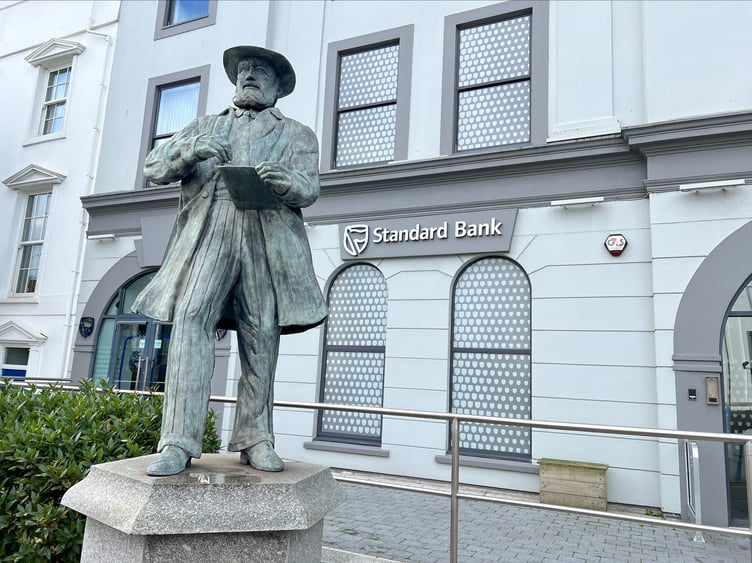 TE Brown statue outside Standard Bank House