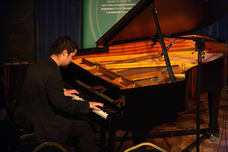 Desmarais trio - Lewis James on piano
