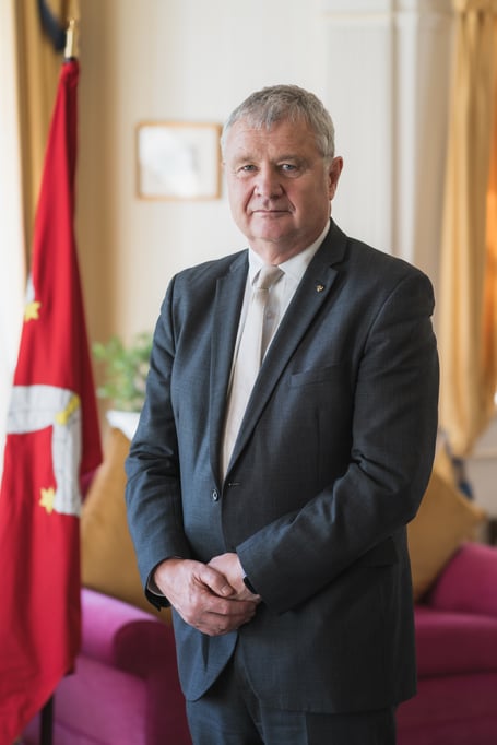 Chris Thomas has officially been appointed as the Isle of Man’s new Chief Minister following a ceremony at Government House on Tuesday afternoon