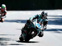 Dunlop Smashes Lap Record