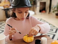 Hop-Tu-Naa Half Term with the Comis