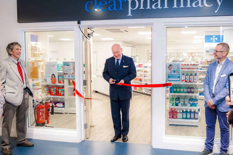 Lieutenant Governor Opens New Clear Pharmacy